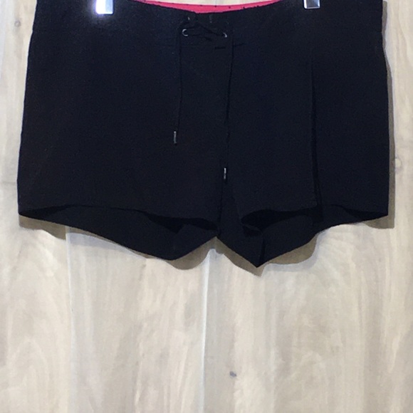 WDG shorts size XL - Picture 3 of 5